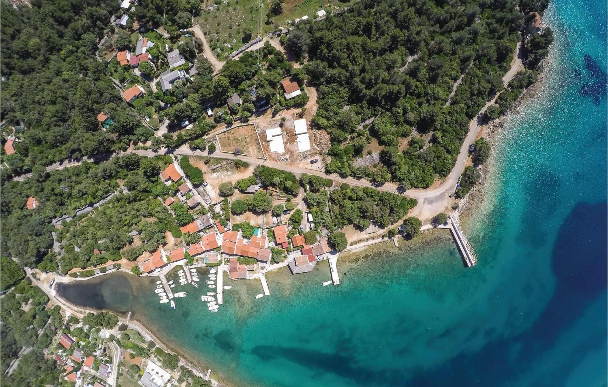 Beach Front Apartment In Punta Kriza With Kitchen Dış mekan fotoğraf