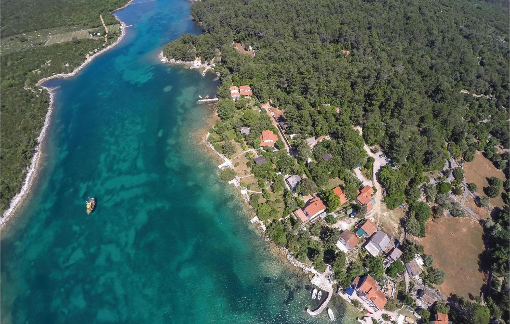 Beach Front Apartment In Punta Kriza With Kitchen Dış mekan fotoğraf