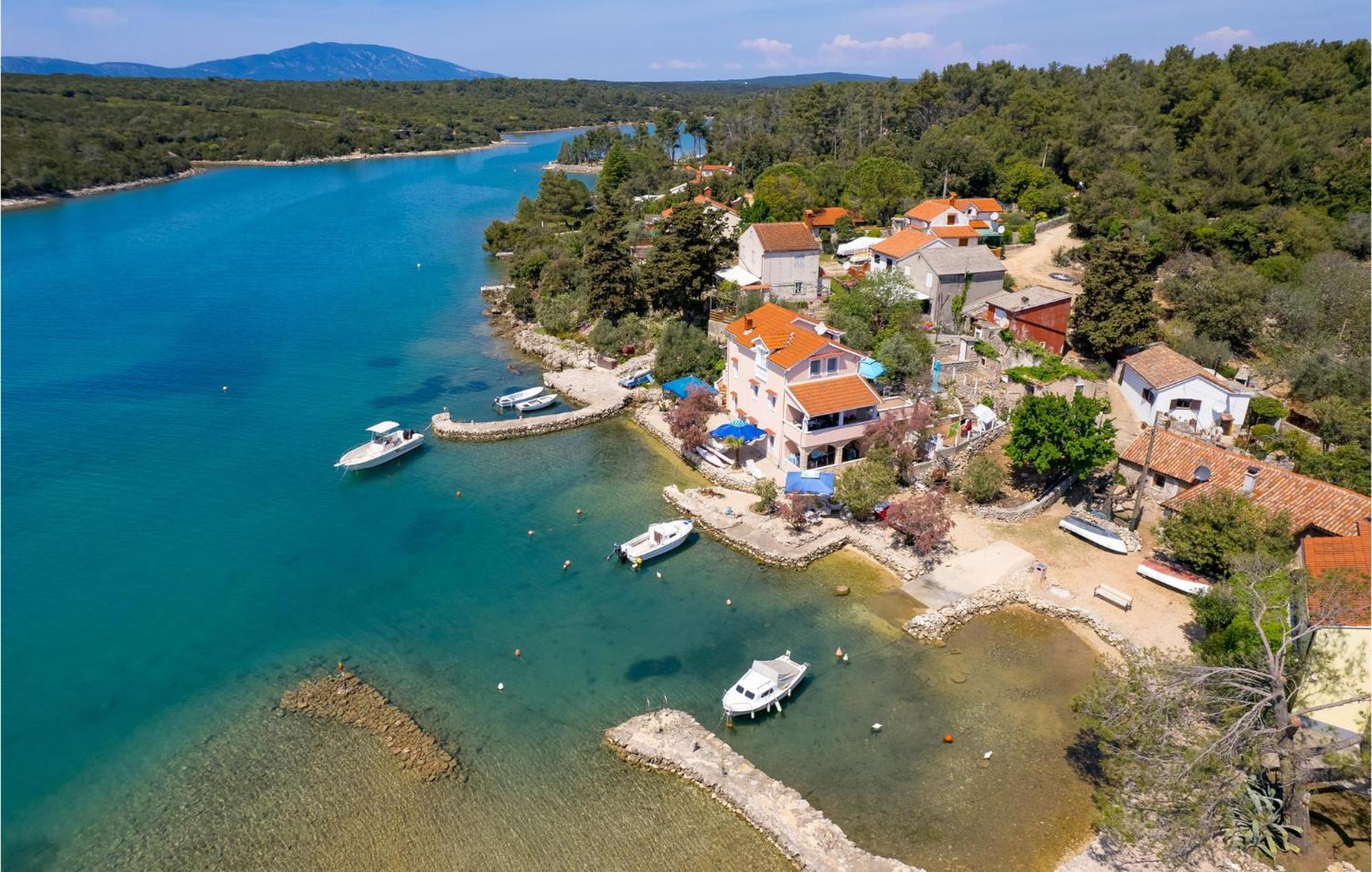 Beach Front Apartment In Punta Kriza With Kitchen Dış mekan fotoğraf