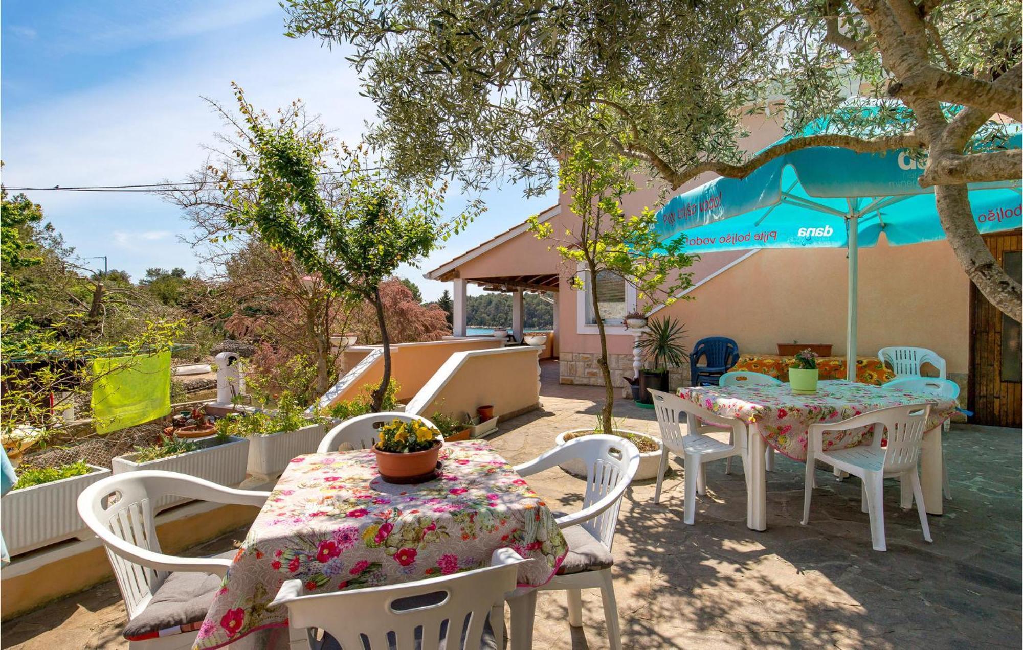 Beach Front Apartment In Punta Kriza With Kitchen Dış mekan fotoğraf