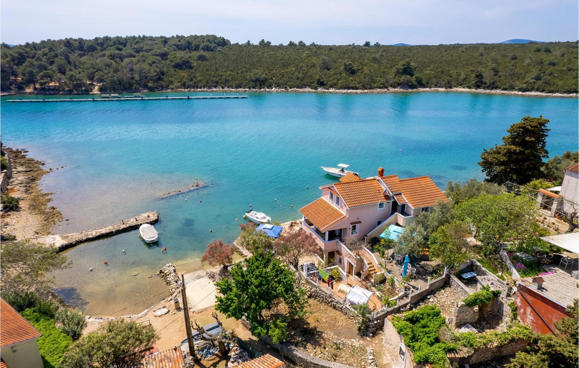 Beach Front Apartment In Punta Kriza With Kitchen Dış mekan fotoğraf